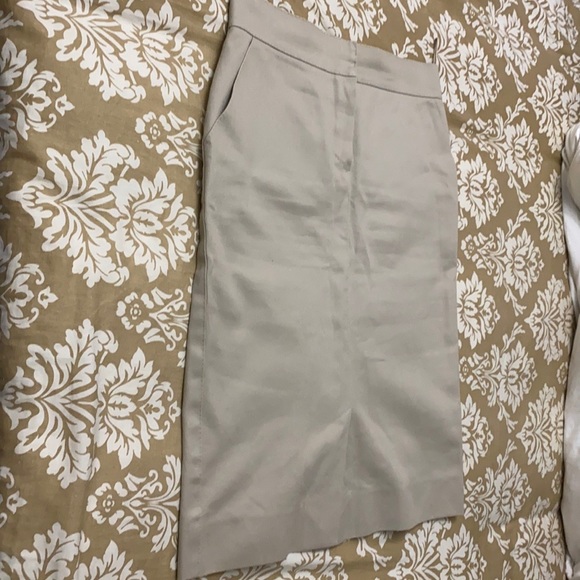 LV pencil skirt size 40 French- size 8 USA